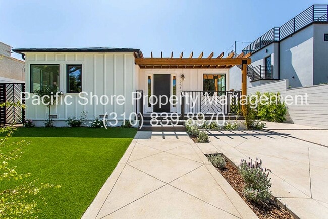 Building Photo - Federal Pearl Villas