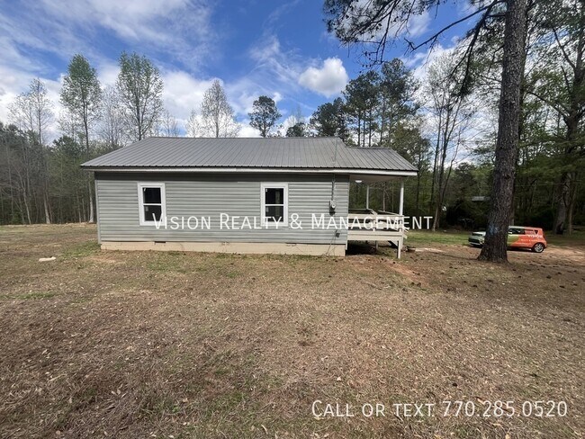 Building Photo - 137 Red Oak Dr