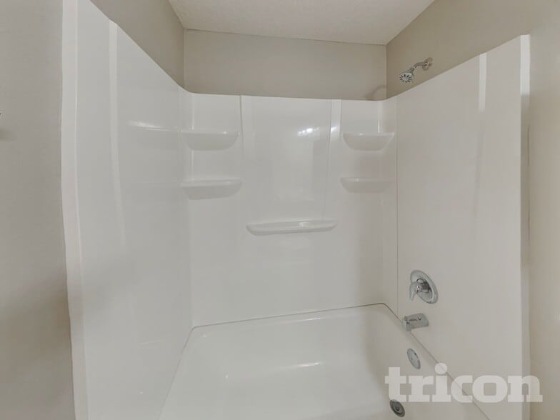 Building Photo - 77298 Mosswood Dr