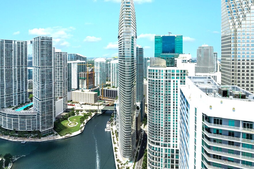 Building Photo - 300 Biscayne Blvd Way