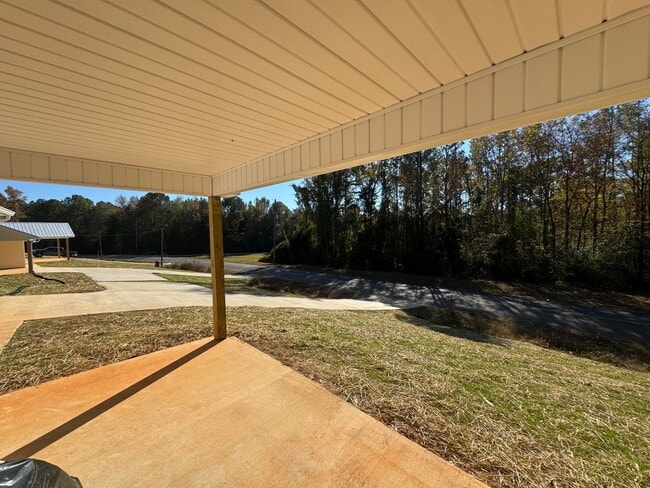 Building Photo - Modern 2025 New Construction