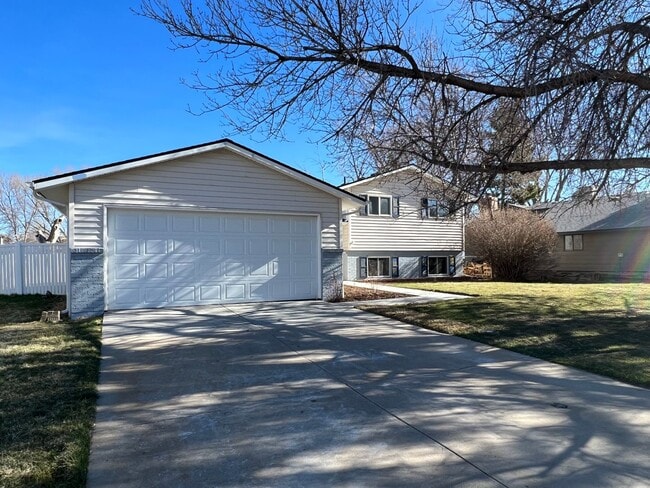 Building Photo - Beautiful Home Near Mcintosh Lake