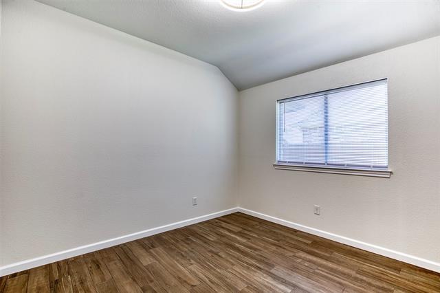 Building Photo - 2108 Shady Bend Cir