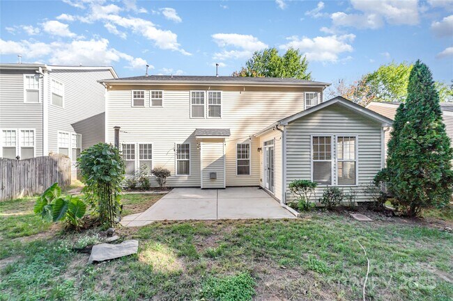 Building Photo - 1622 Wilburn Park Ln NW