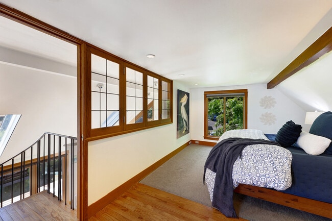 Building Photo - 3110 Portage Bay Pl E