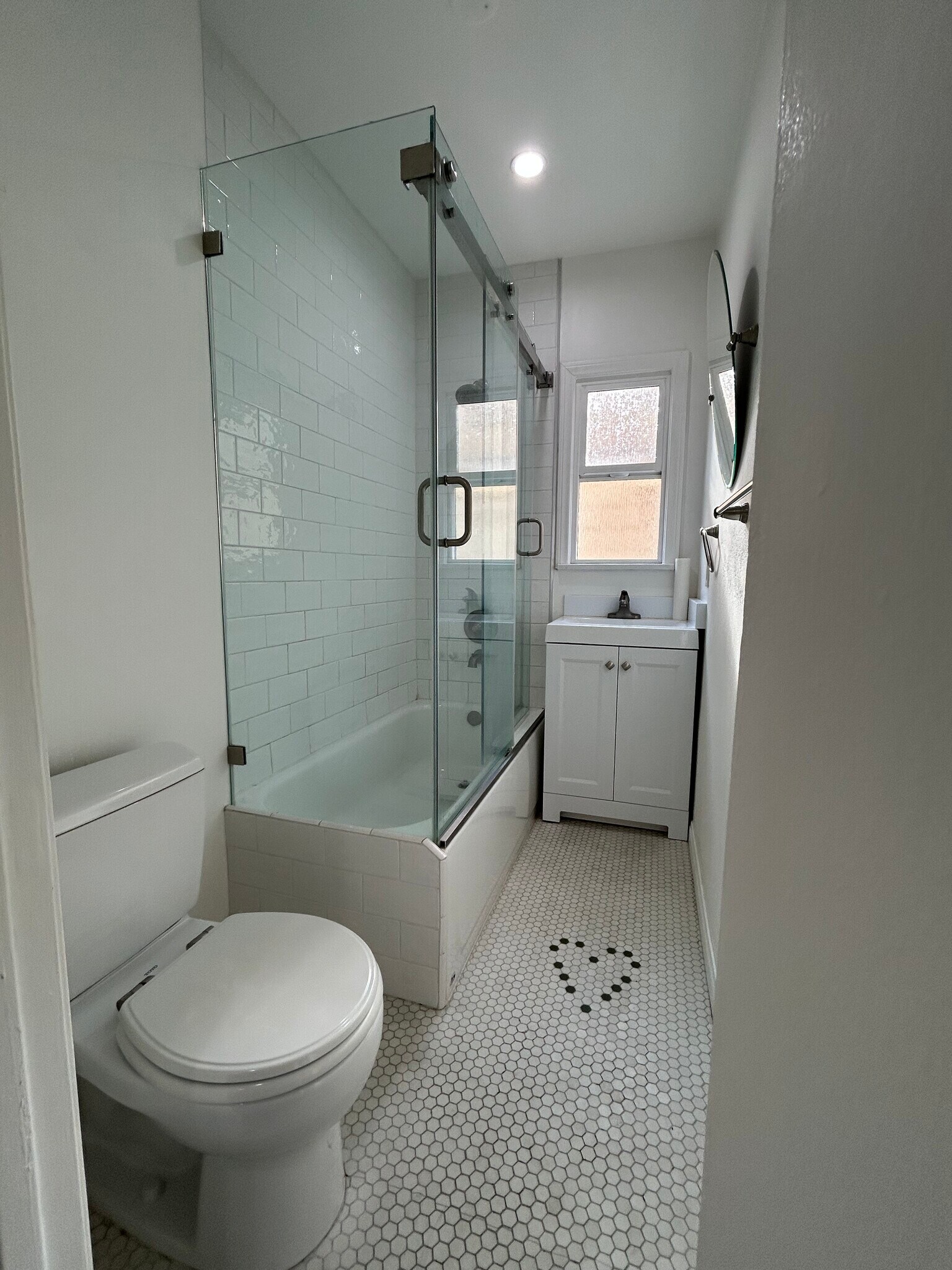 Building Photo - 3308 Glenhurst Ave