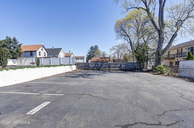 Building Photo - 167-169-169 N Main St