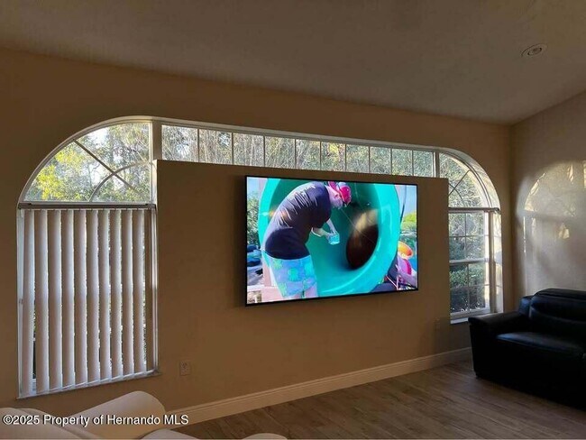 Building Photo - 9448 Tooke Shore Dr