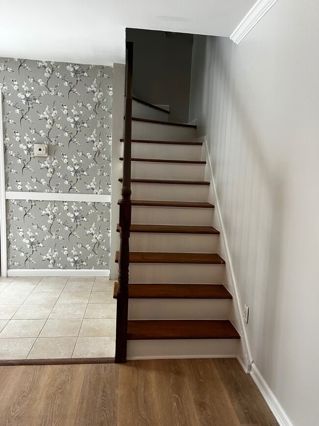 Building Photo - 21 Eugene St