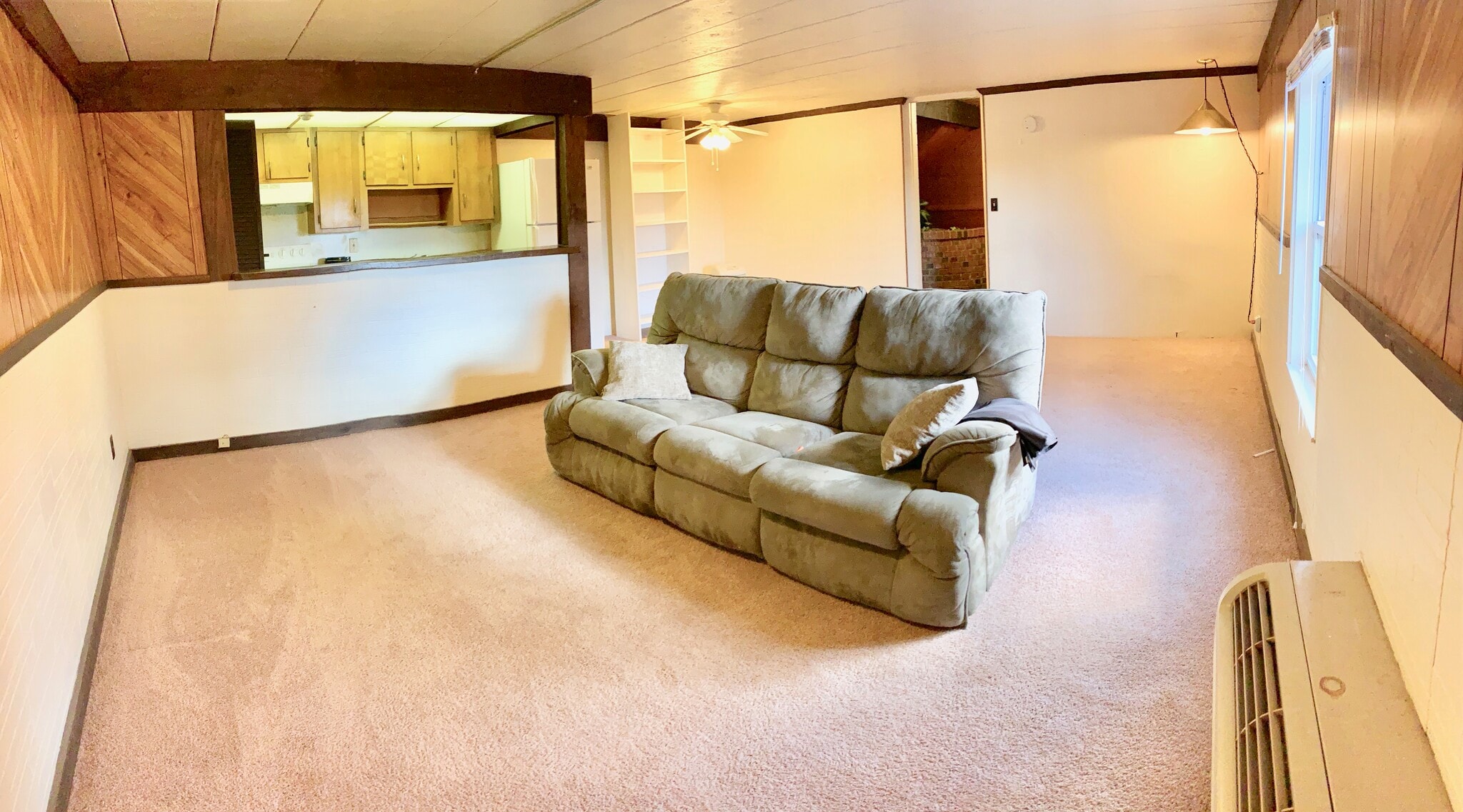 #34B - 2740 University Ave