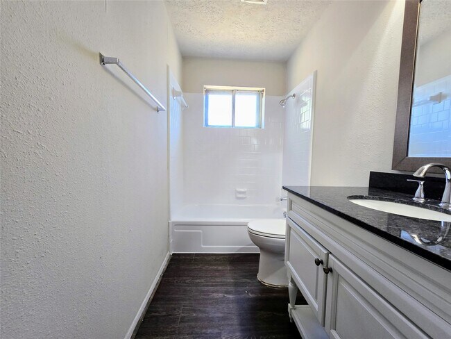 Building Photo - 12645 Lake Conroe Hills Dr