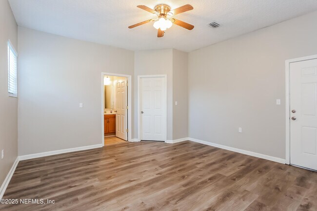 Building Photo - 5023 Donnybrook Ave