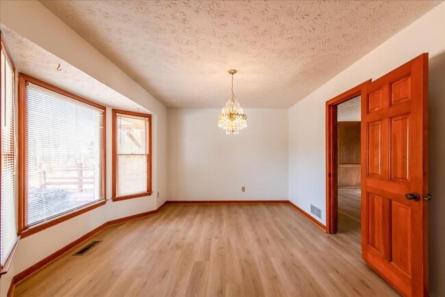 Building Photo - 4967 Macland Rd