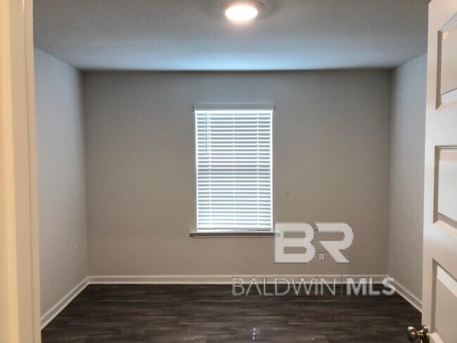 Building Photo - 10909 Northern Dancer Ct