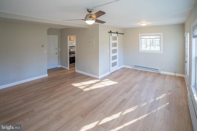 Building Photo - 3224 Martha Custis Dr