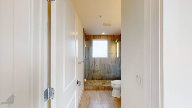 Building Photo - 1103 9th St NE