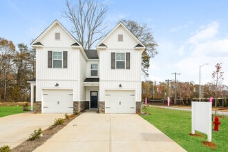 Building Photo - 120 Copperleaf Ln