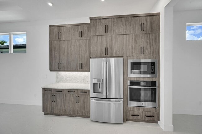 Building Photo - 9524 St Germain Dr