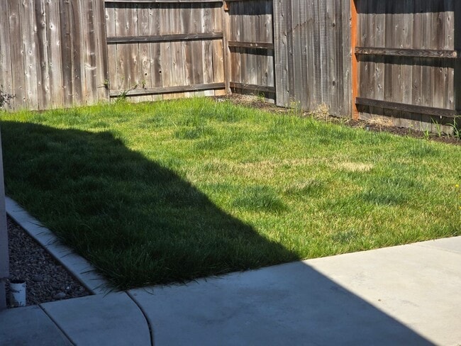 Building Photo - 3 bed 2 bath Single  Home for Rent in Gran...