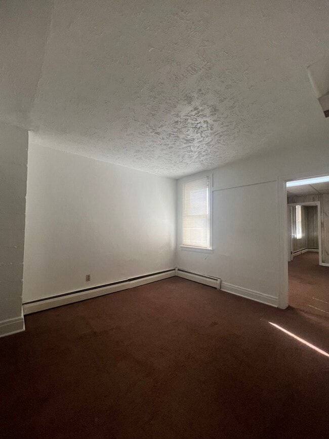 Building Photo - 489 New St