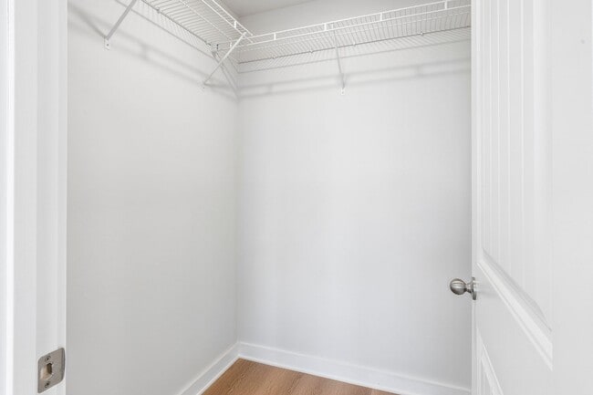 Building Photo - Brand new home in a great location central to all of Tri-Cities