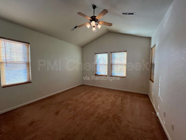 Building Photo - 5271 Canyon View Dr