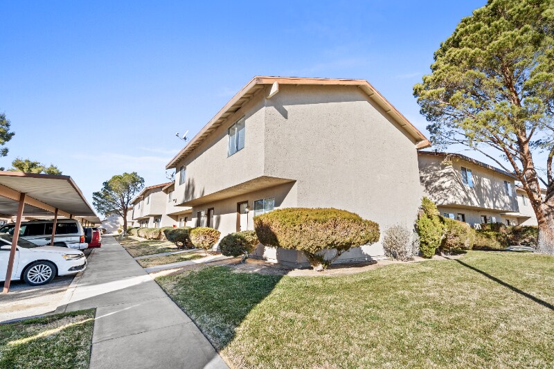 Building Photo - 121 N Gateway Blvd