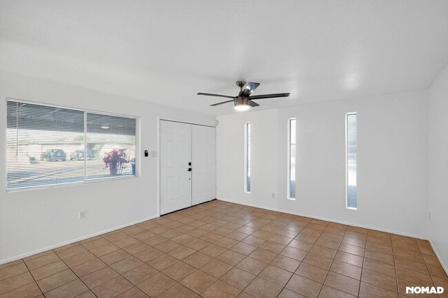 Building Photo - 3029 W Shaw Butte Dr