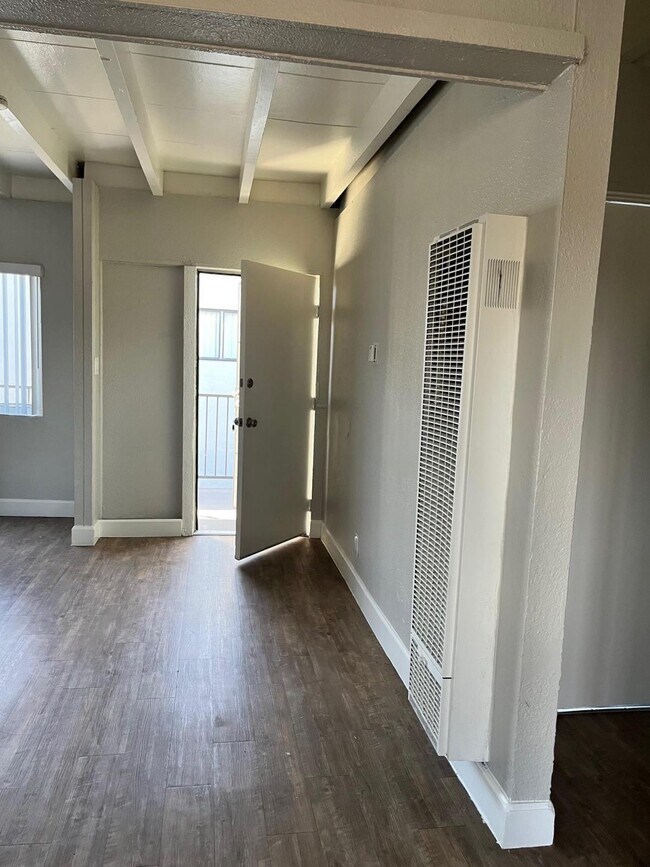 Interior Photo - 16131 Eucalyptus Ave