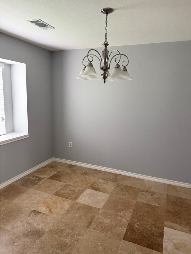 Building Photo - 9634 Rockhurst Dr