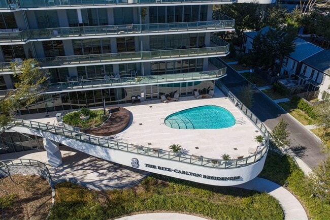 Building Photo - 3101 Bayshore Blvd