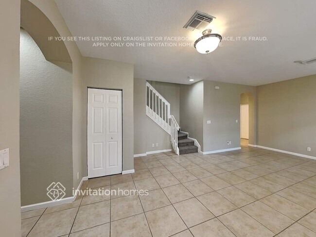 Building Photo - 1428 W Wickham Cir