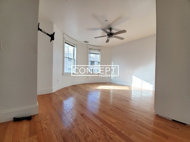 Building Photo - 6 Westminster Ave