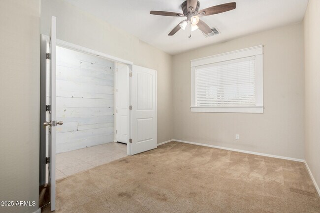 Building Photo - 17163 W Orchid Ln
