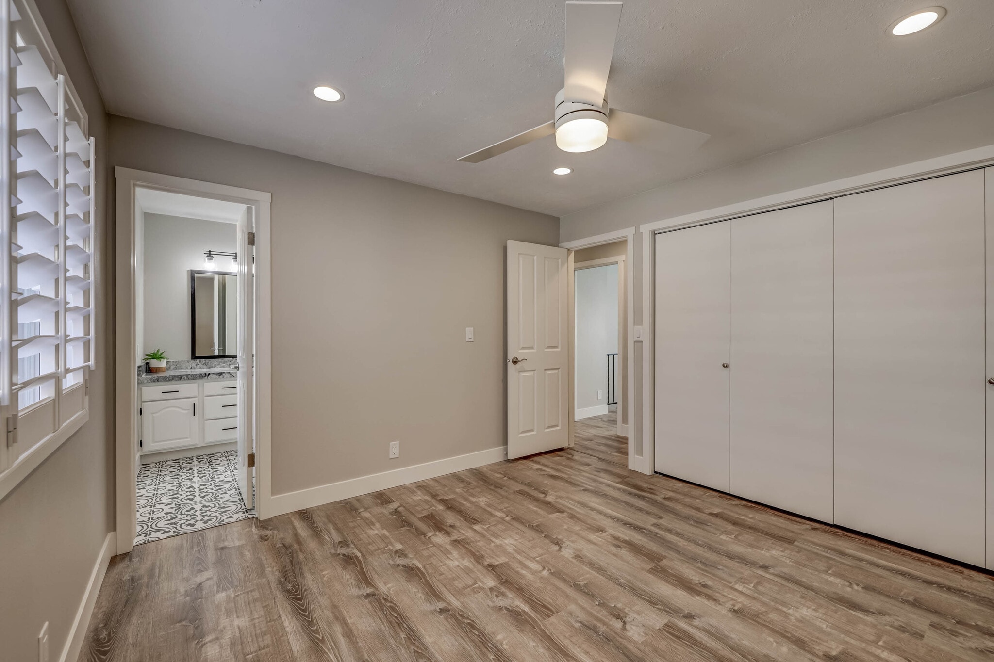Building Photo - 660 S 400 E