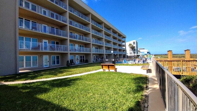 Building Photo - 2216 Gulf Blvd