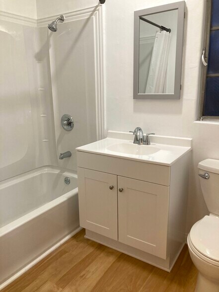 Building Photo - 1903 Delaware Ave