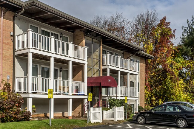Building Photo - 105 Westgate Dr
