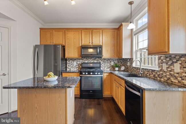 Building Photo - 44479 Watertown Terrace