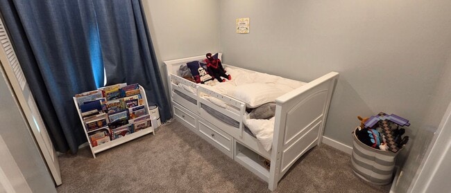 Building Photo - Mililani Town - Modern and spacious Four B...