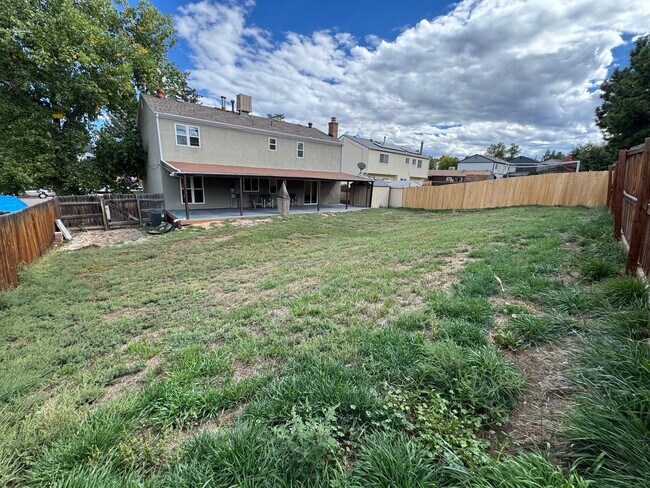 Building Photo - Spacious Morrison Home