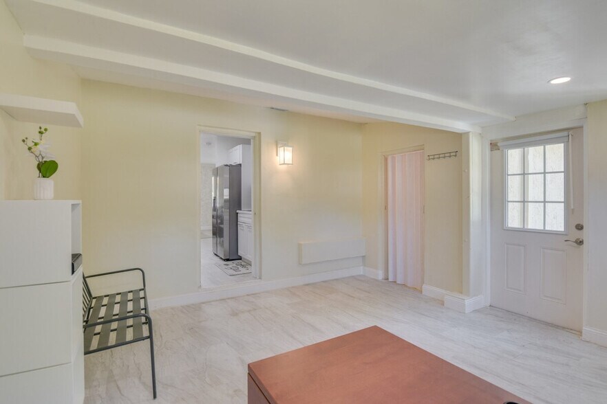 Building Photo - 16205 NW 39th Ct