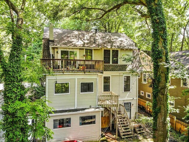 Building Photo - 1326 North Avenue NE