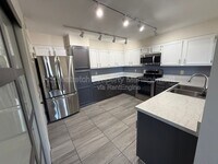 Building Photo - 1033 Wilton Royal Dr