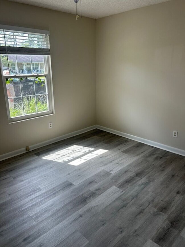 Building Photo - 4808 Sherri Ln
