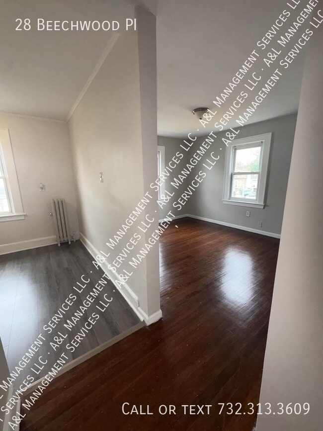 Building Photo - 28 Beechwood Pl