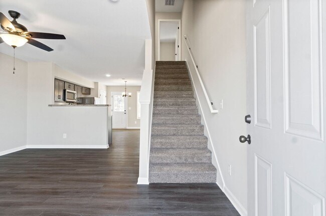 Building Photo - 1112 Ziva Ln