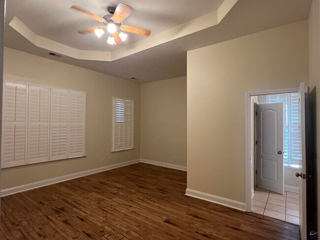 Building Photo - 644 Ivy Brook Way