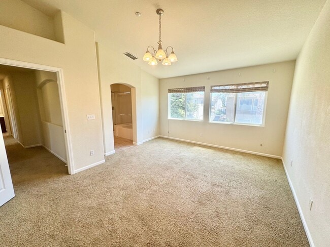 Building Photo - Lovely 2 Story Home In East Woodland In Great Location