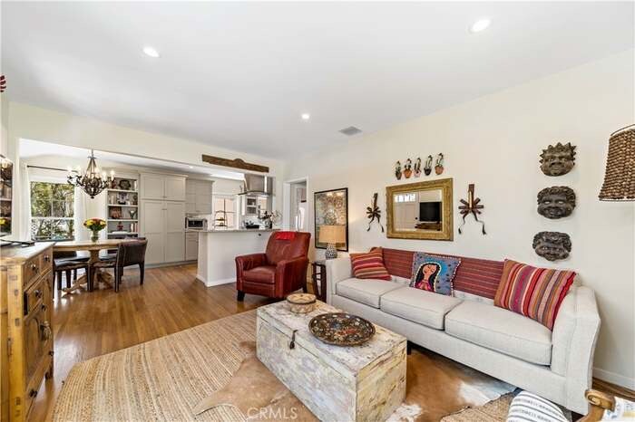 Building Photo - 211 St Joseph Ave